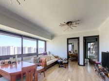 空间使用率高,居住舒适,密度低,居住舒适