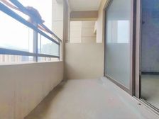 金茂真实在售房源 出门即是商圈 中间楼层 双轻轨