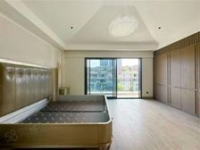 汽博全新奢装双拼,花园300平视野开阔价格可谈