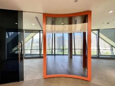 保利国际丨央企产业 精装修带家具 管家物业 班车接 库房