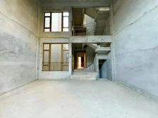 锦绣山河四期别墅 大门朝南 位置安静 采光好业主诚意出售