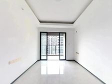 南北对流向宽距 中高层精装未住