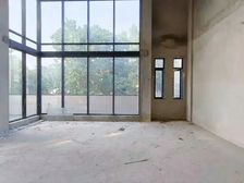 清风徐来,别墅庭院诗意栖身之所。推门见绿,心旷神怡乐无边!