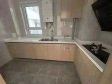 荣成樱花湖!自在澜湾二期!精装修二期!两室!