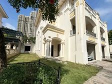 真实在售!惠城区 稀有双拼大别墅 可做8个房间 前后大花园