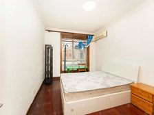 位置安静,产权清晰,中间楼层,诚意出售~