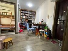 近双轨次新小区,全新精装修,小户型,总价低,近商城