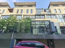 中大九里德二期中心位置,中央空调地暖,拎包入住,业主置换