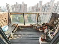 新挂牌!园林式小区,湖畔中心景观大三房,南北通透,带产权车位