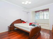 普陀长风金玉苑南向三房 满五简装低层住宅