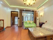 尚东庭边户联排别墅 水系旁 一层有卧室 餐厅挑空 价可多谈