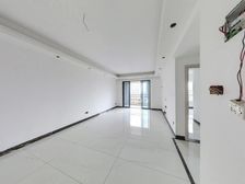 两房两厅温馨新房,阳光充足,楼层好