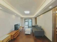 房东回国急售 开发商装修从未入住 送车位 满五年 看房随时