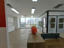 方恒时代中心 装修 1间到顶隔间 带家具 户型方正