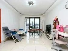 臻品嘉园洋房,房东急售,当居住融入环境,心也随之淡定