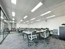 三元桥霄云路鹏润大厦丨新出300平精装特价房丨双面采光可看房