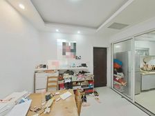 精装修 临地铁 正南朝向 带电梯 商品住宅 中间好楼层