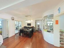 华高新苑 白玉兰奖 00年商品房 底楼带40平花园 精装修