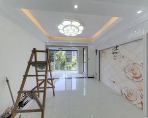富基世纪公园湖景房,全新精装未入住,业主诚心卖
