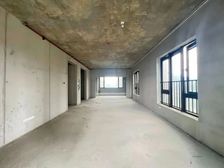 万科皇马郦宫 230大平层 带车位业主急售 东边位随时看房