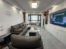 劲爆!海尚名都正三房,豪华装修,地暖,景观楼层,看房方便