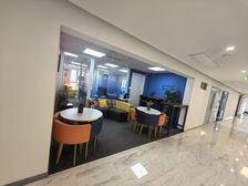 徐家汇教育遗留装修10个房间,租金3开头,停车方便,看房随时