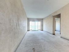 奥园誉山湖 100平三房两卫 位置安静 看一线湖景无遮挡