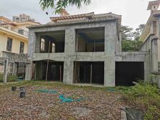 观澜湖翡翠湾独栋别墅,前后大花园,小区入住率高,看房方便