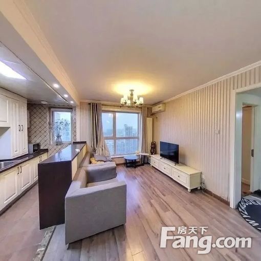 北京新天地二期 1室2厅 高楼层 精装修 不临街 景观房