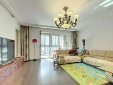 买房只收0.5%三湘七星府邸 4室2厅 202.54平