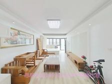 三轨交汇!送30平露台!地铁口300m!近内环!价格可谈!