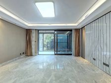 花香四溢楼皇!附1楼带大院,唯1非标户型,阳光1级棒