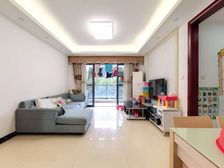 白云高尔夫花园荷塘月色 3室2厅 99.06平