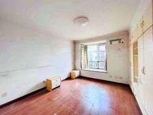 泉印兰亭 商品住宅 临地铁 满五 大两居 装修好 购物方便