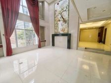 三正半山豪苑(别墅) 高绿化 交通便利 居住密度低 商品房