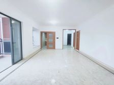 奥园一区四房 看小区景观 可以看房