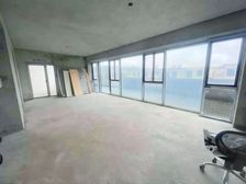 银湖山庄三期 带160平方大露台 诚意买房 看房方便有钥匙.