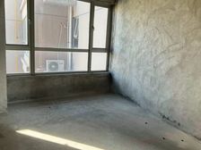 东海湾香缤国际,高层南北通透四房,证满毛坯,可随时看房