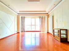 东山小区 南北通透 近医院 商品房 满二 电梯房