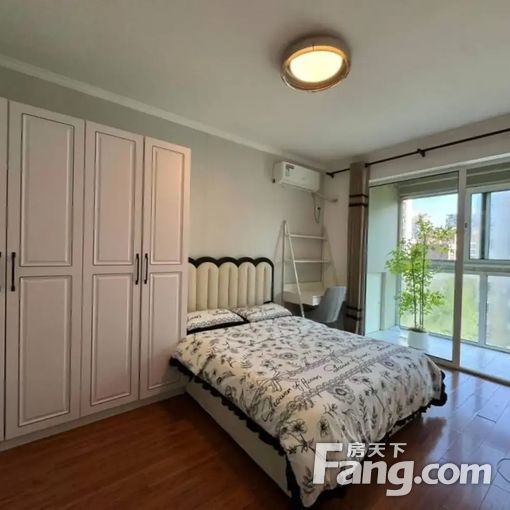 百子湾沿海赛洛城3家合租南向主卧带独立卫生间 随时看房