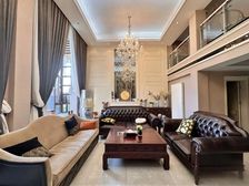 着急卖!历下御景山墅!燕翅山下城中别墅!带小院,精装修