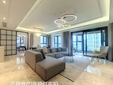 中信君廷精装修,房东急售,当居住融入环境,心也随之淡定