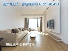 尊享湖畔景观,次顶楼高区视野,小区中心位置,低调奢华有内涵!