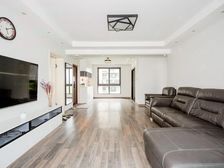 新上蓼花汀电梯两房,白玉兰小区,近12号七莘路站,价格可大谈