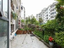 送三十平花园 满五 有固定车位 房东看中新房 满五诚意出售