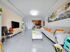 捡耙活!来电在少6万!南岸区四公里双轻轨带屋顶花园可三大四房