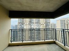 (君临世纪)新上 中层南向看园林 实用 厅大房大