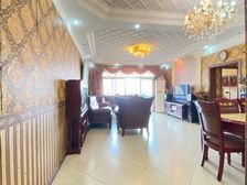 杨家坪公务员小区 性价比超高三房 业主诚心出售 随时看房