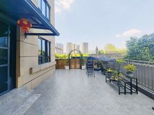 带 200平 超大露台 家具家电齐全 直接拎包入住 近轻轨