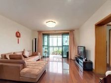 00后品质小区 平层两房、两卫 主卧朝南看小区绿化、阳光全天